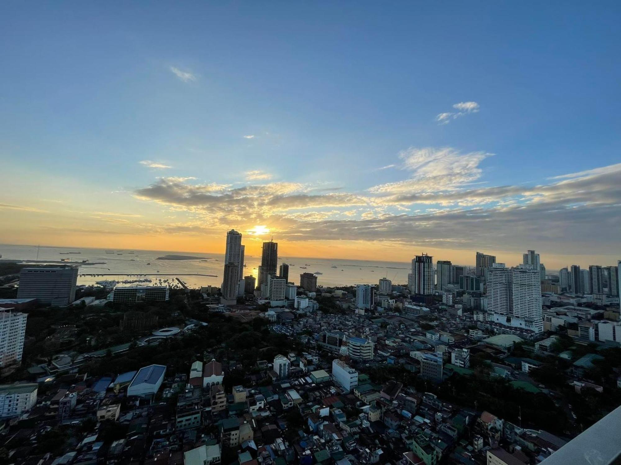 Green Residences Stays By Pbyy Manila Eksteriør bilde